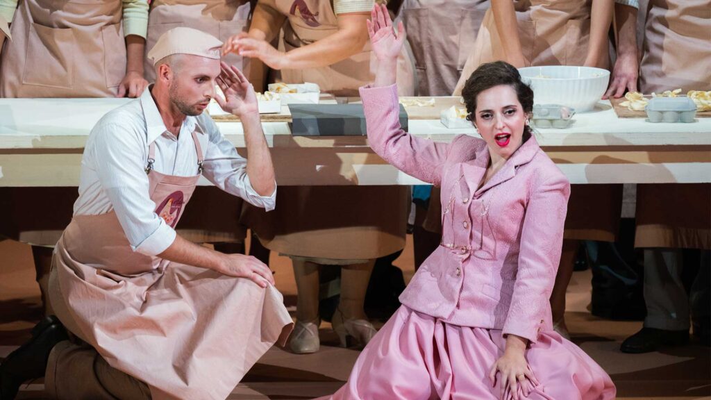 l-elisir-d-amore-regia-andrea-chiodi-direttore-enrico-lombardi_4